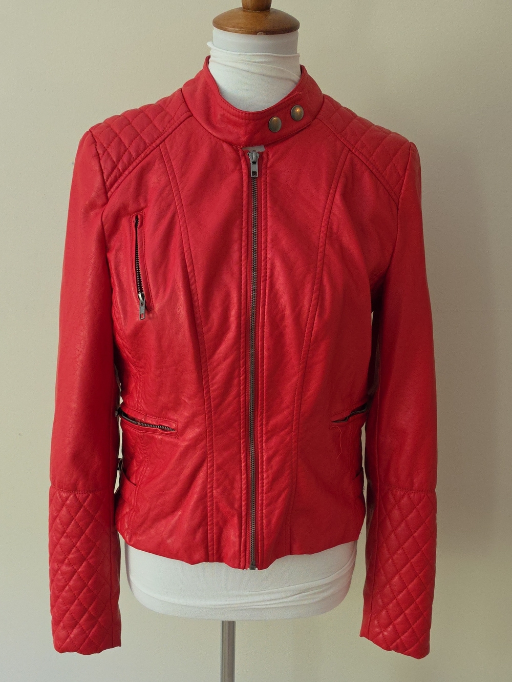 Maralyn & Me Red Women's Quilted Sleeve Moto Faux Jacket